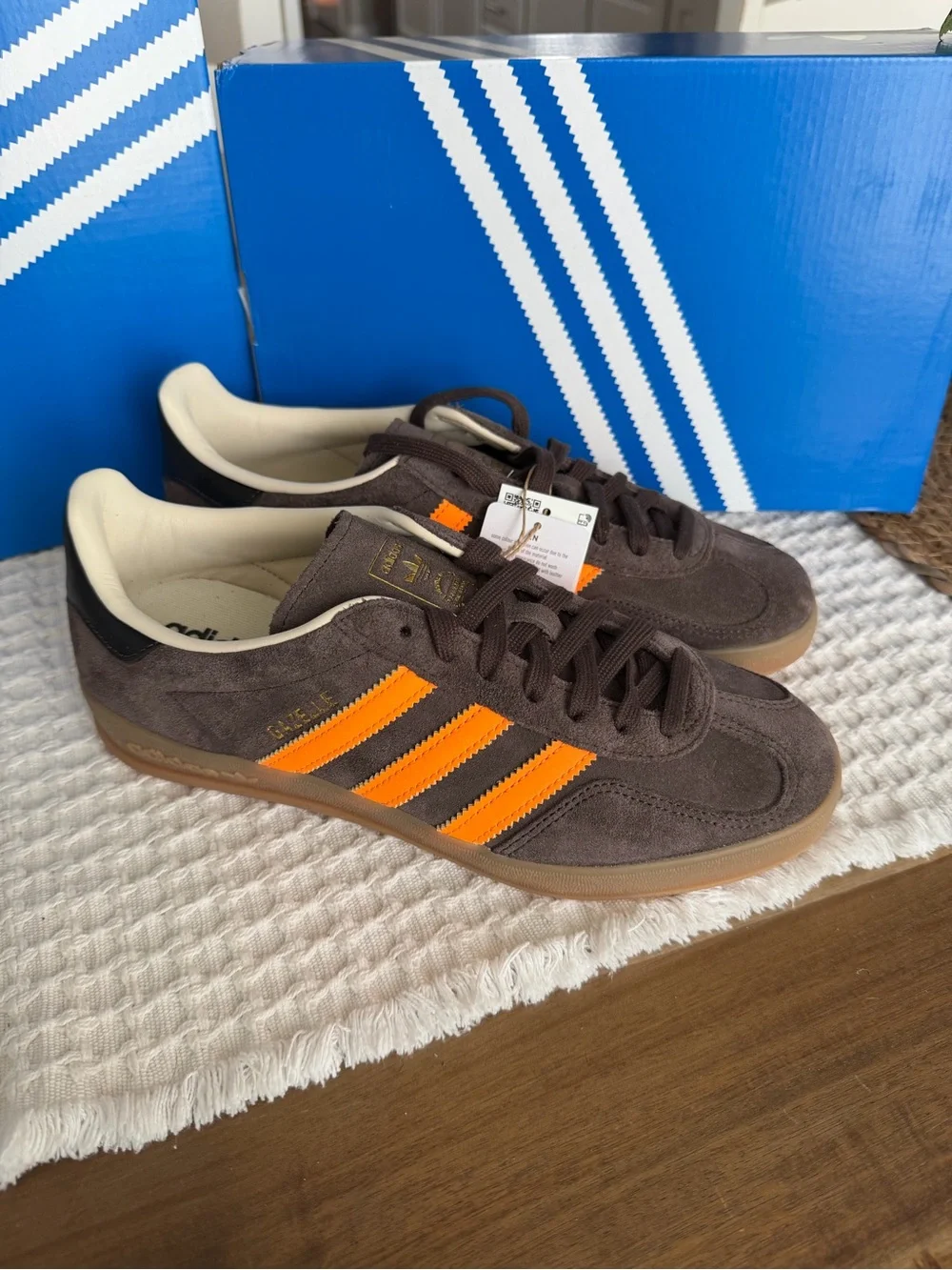 adidas Gazelle Indoor Brown / Lucid Tangerine